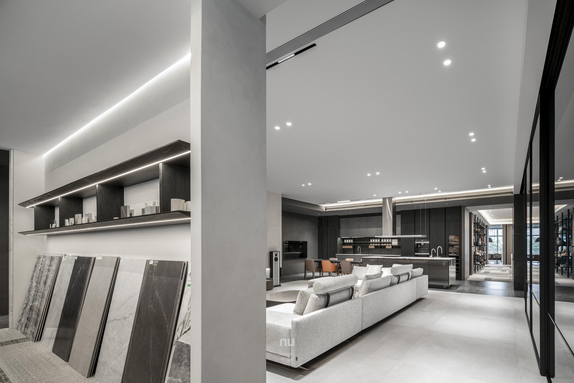 商空設計-Snuper 3.0-企業廊道