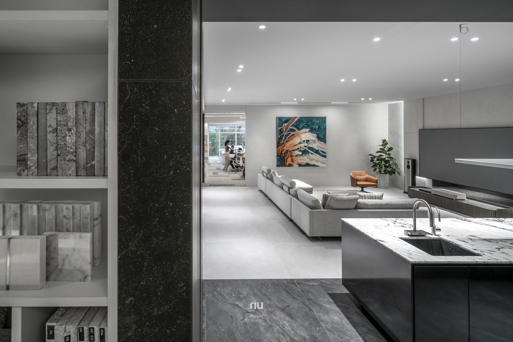 商空設計-Snuper 3.0-企業廊道