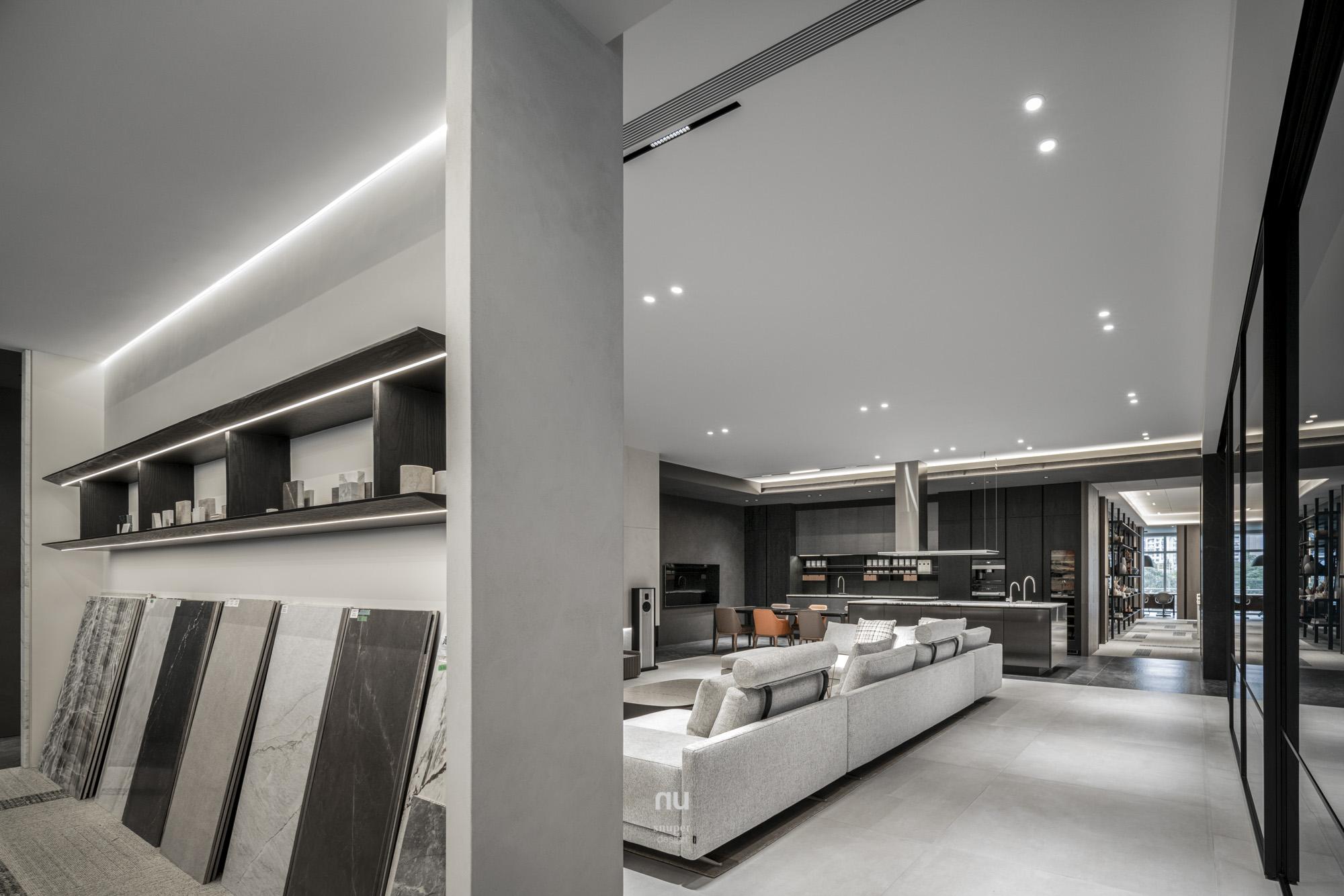 商空設計-Snuper 3.0-企業廊道